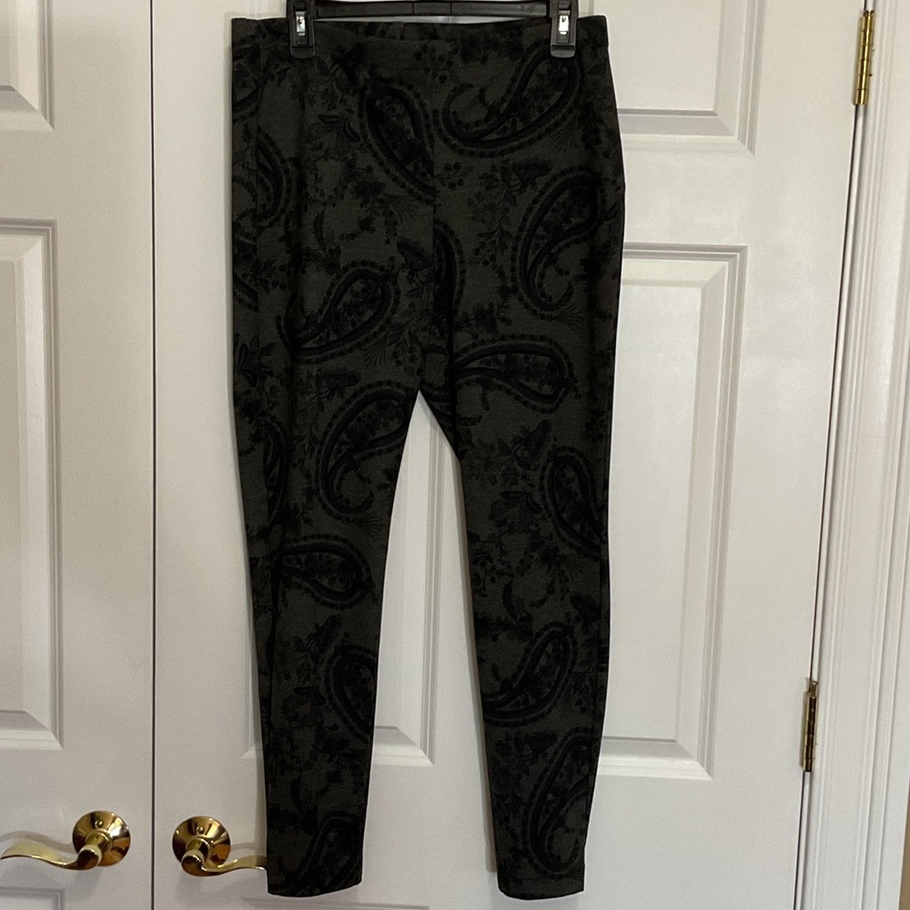 Chico's Black Paisley Leggings